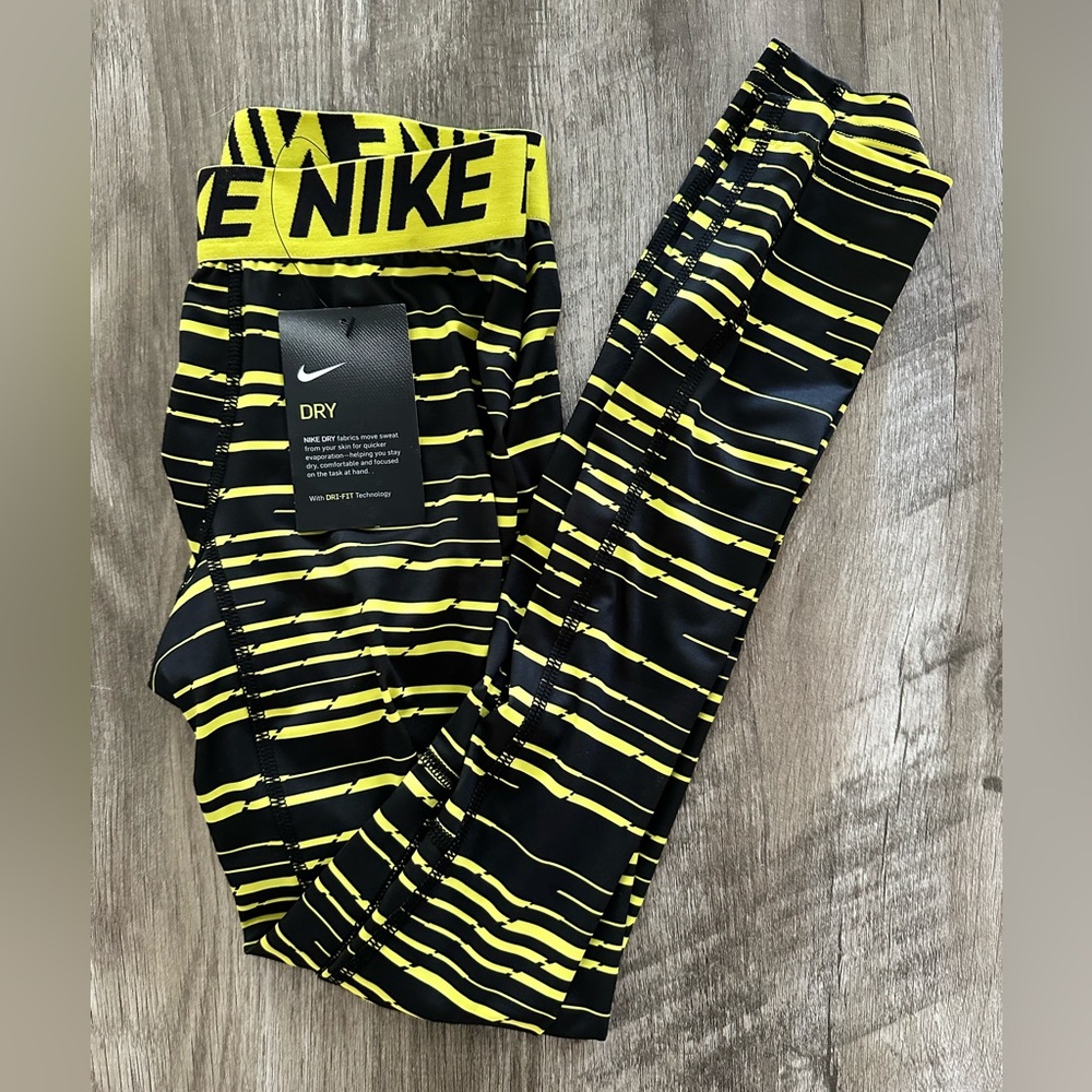 Men’s Nike compression pants - NWT